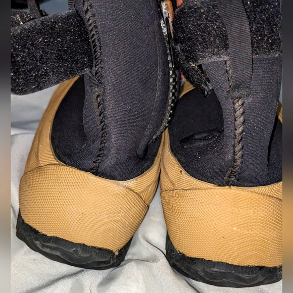 FOREVERLAST Ray-Guard Reef Boots - Picture 7 of 8